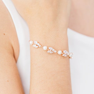 Pearl Bridal Bracelet, Crystal Wedding Bracelet, Gold Floral Pearl Bracelet, Pearl Wedding Jewelry, Bracelet for Bride, Silver, Dahlia