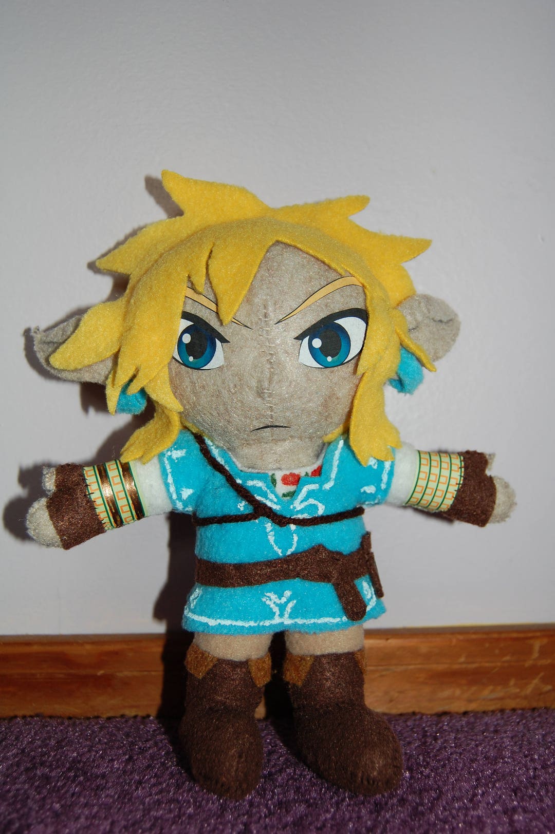 Just wanted to show you guys my adorable link and Zelda plushies. :  r/Breath_of_the_Wild