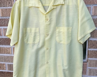 Vintage 1950’s Penney’s Towncraft Loop Collar Dacron yellow button up size medium