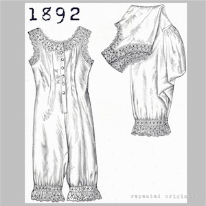 Puede incluir: Un dibujo en blanco y negro de un conjunto de ropa interior vintage de 1892. El conjunto incluye un mono sin mangas con botones y una blusa separada con una manga abullonada. Ambas piezas tienen ribetes de encaje.