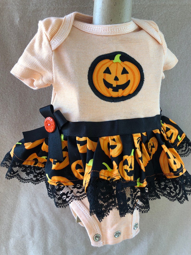 Cute festive Halloween onesies infant pumpkin halloween onesie dress infant Halloween