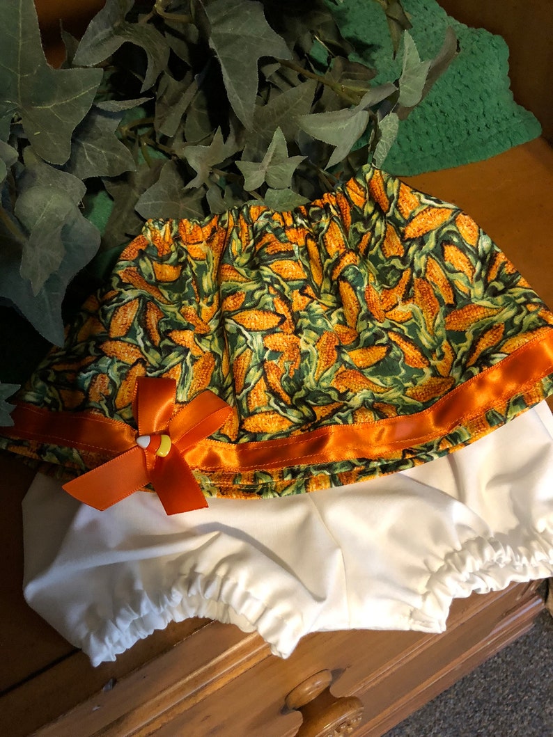 interchangeable holiday 2-piece short sets pre-made pot pal outfits home decor