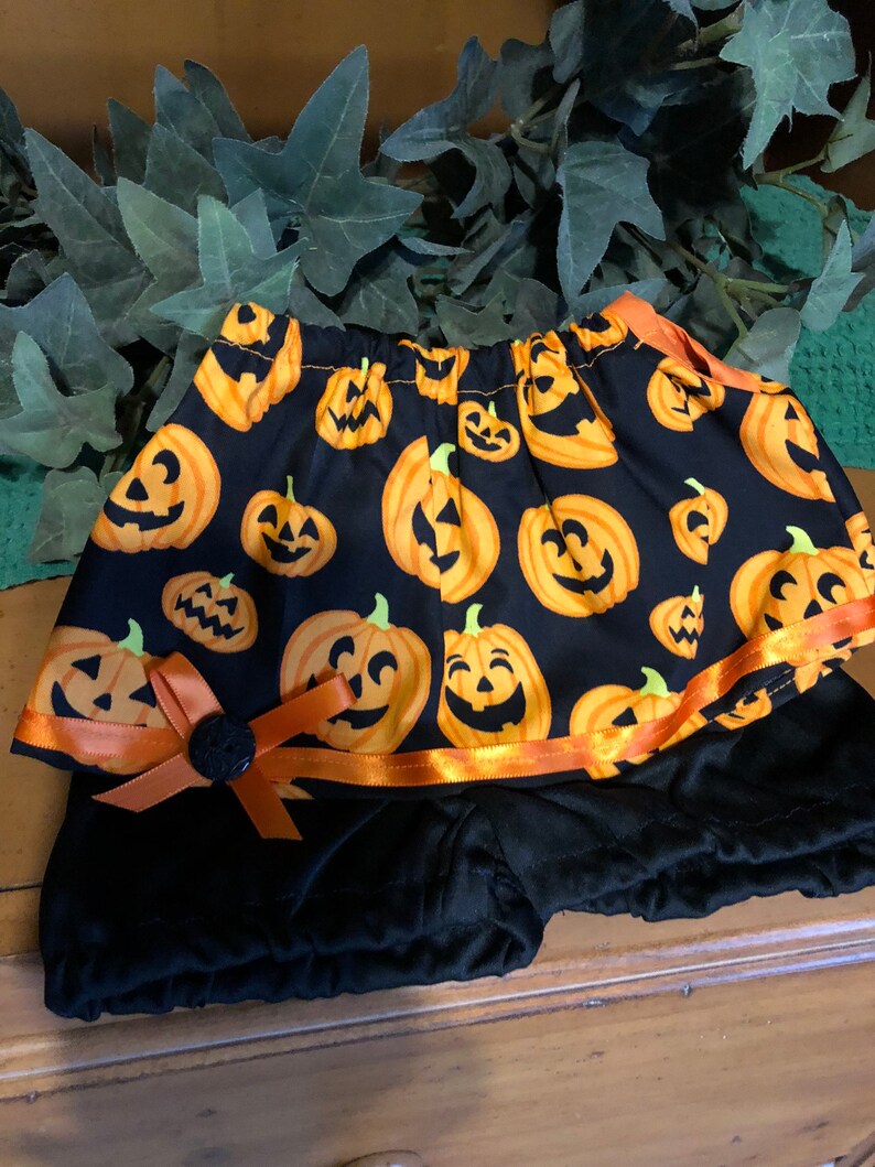 interchangeable holiday 2-piece short sets pre-made pot pal outfits home decor