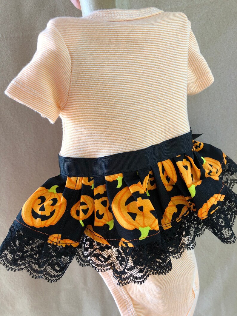 Cute festive Halloween onesies infant pumpkin halloween onesie dress infant Halloween