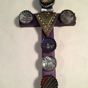 MERRY CHRISTMAS - Royal Purple Wood & Bottle Cap Story Cross