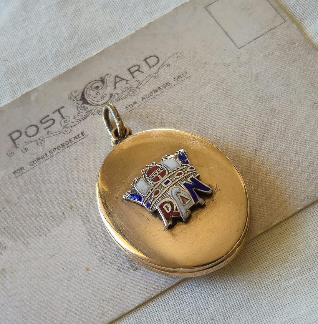 Vintage Mid Century Royal Australian Navy 9ct Gold Silver Lined Locket ...