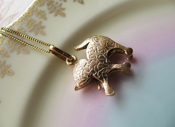 Vintage Italian 9K Gold Cat Pendant 9ct 