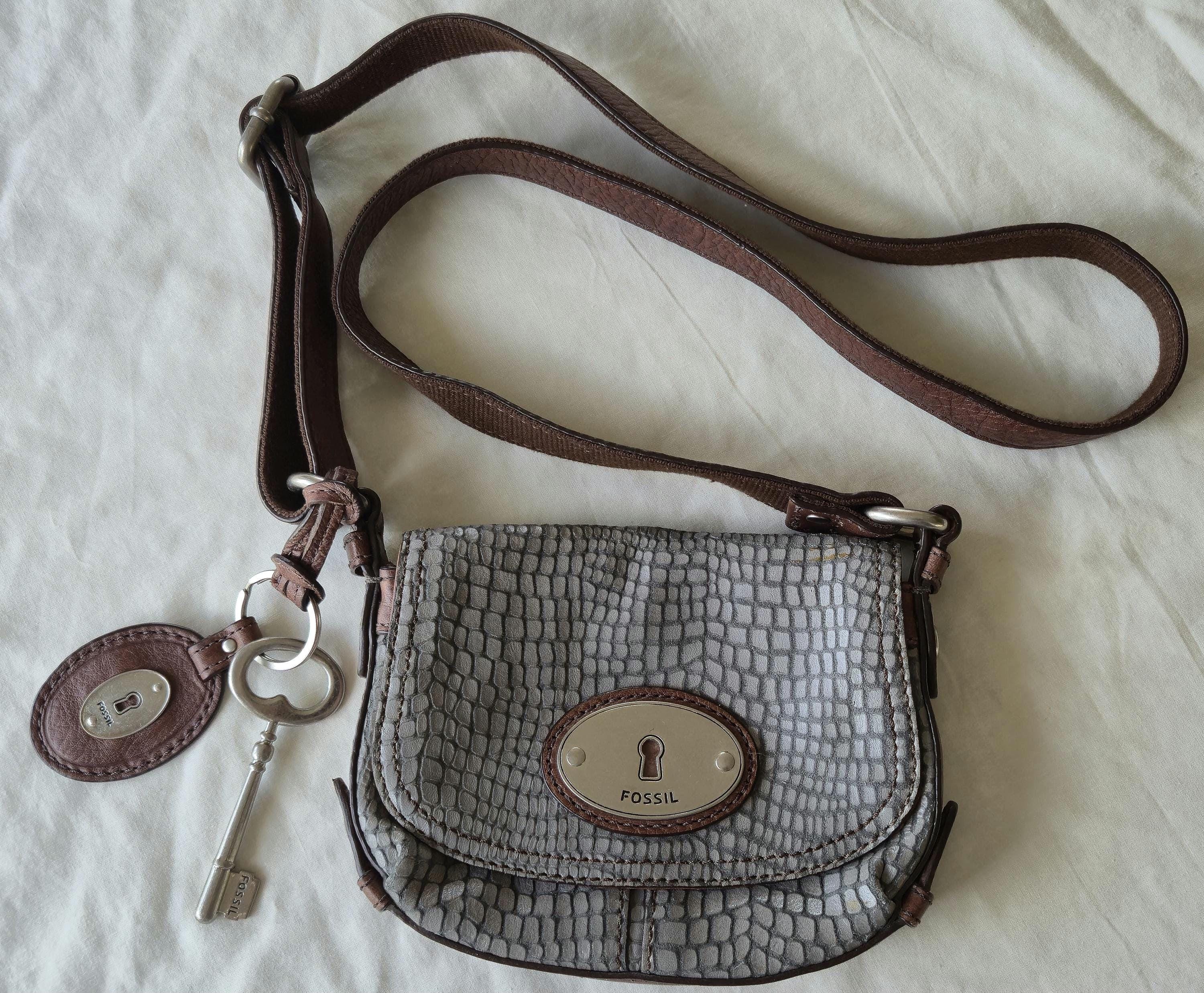 VTG Fossil Gray Pebbled Leather Maddox Distressed 1954 Keyhole Key Backpack Bag Fossil Maddox Purse - Etsy main image 3