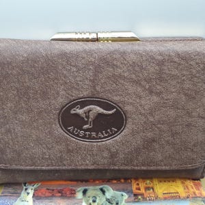 Vintage Unused Genuine Brown Leather Australia Souvenir  Purse Wallet with Original Box