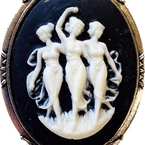 Black and White Three Graces Cameo Brooch Resin Silvertone