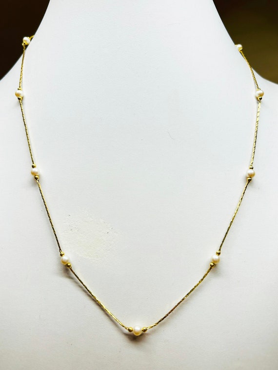 Vintage Monet Gold-plated Pearl Necklace - image 1