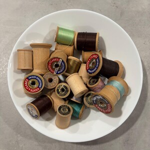 Lot of 22 Vintage Wooden Thread Spools - Coats & Clark, Star, and Belding Corticelli