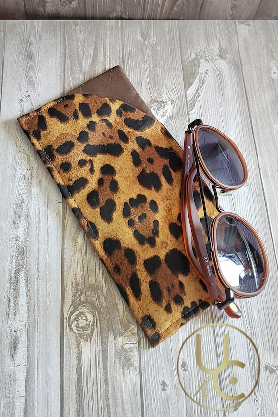 Leopard Print Sunglass Pouch: Soft Fleece Eyeglass Case - Etsy display picture 1