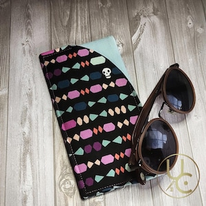 Skull Sunglasses Pouch - Gothic Sunglasses Pouch - Skull Sunglasses Case