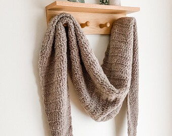 Easy textured triangle shawl crochet pattern made with boucle yarn - Roslyn Shawl