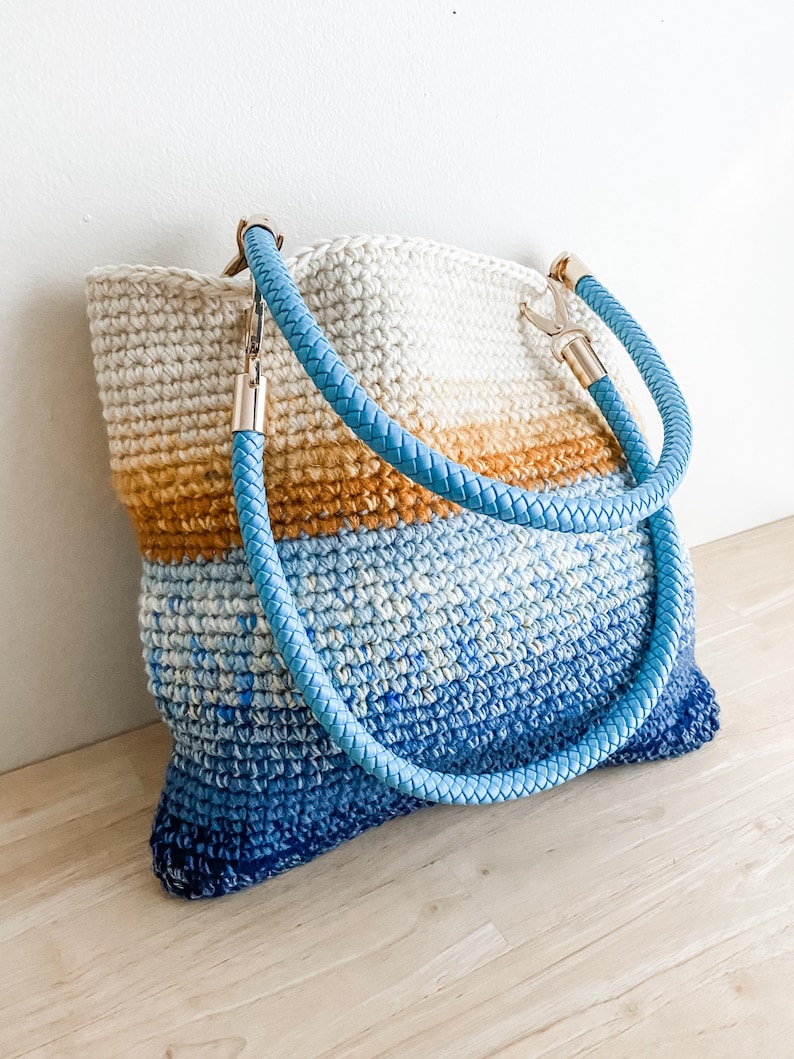 Padrão fácil de bolsa de crochê - Bolsa de crochê para aproveitar sobras de crochê - Bolsa de ombro Sedona feita com retalhos imagem 7