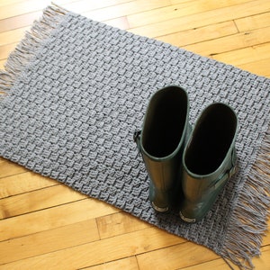 Easy crochet area rug pattern - Textured crochet floor mat pattern - Crochet home decor pattern - The Jack Rug