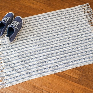 Small area rug crochet pattern with two tone stripes and fringe - Bath mat crochet pattern - Alex Rug