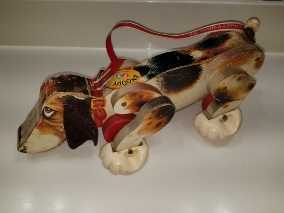 snoopy pull toy vintage