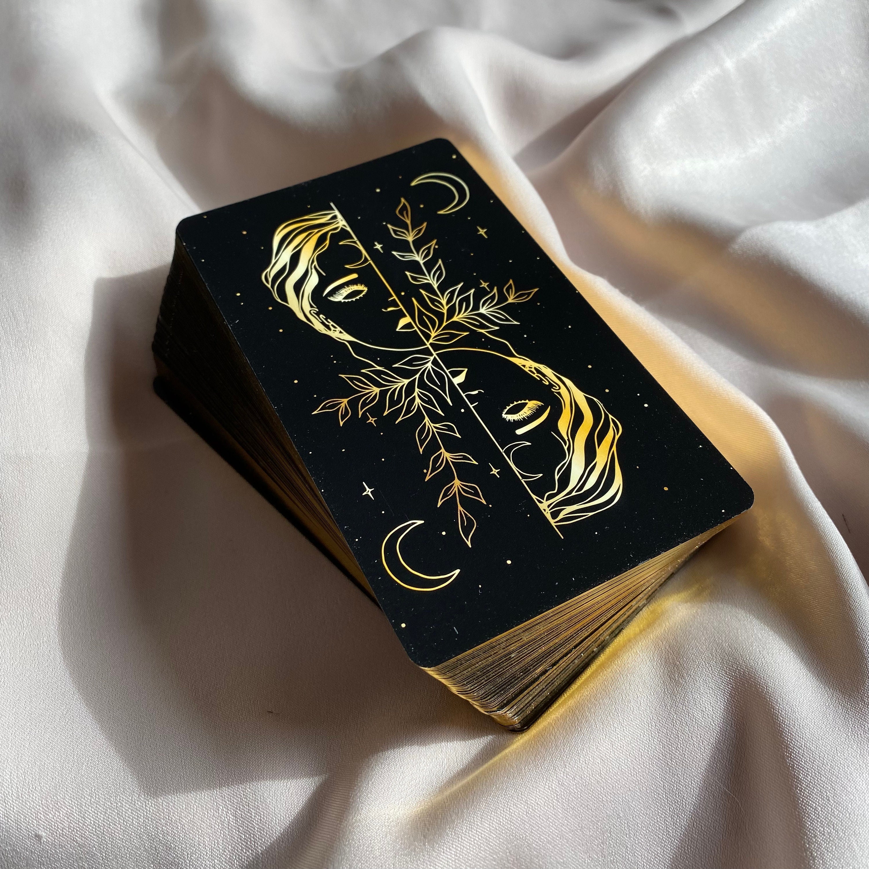 Medieval Tarot Deck - Etsy Medieval Tarot Deck - Etsy