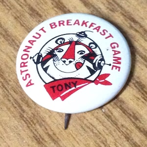 1960&#39;s Tony the Tiger Astronaut Game Pin