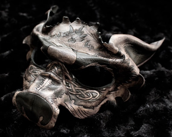 Leather mask, wolf- "Vargis" celtic wolf and knotwork design