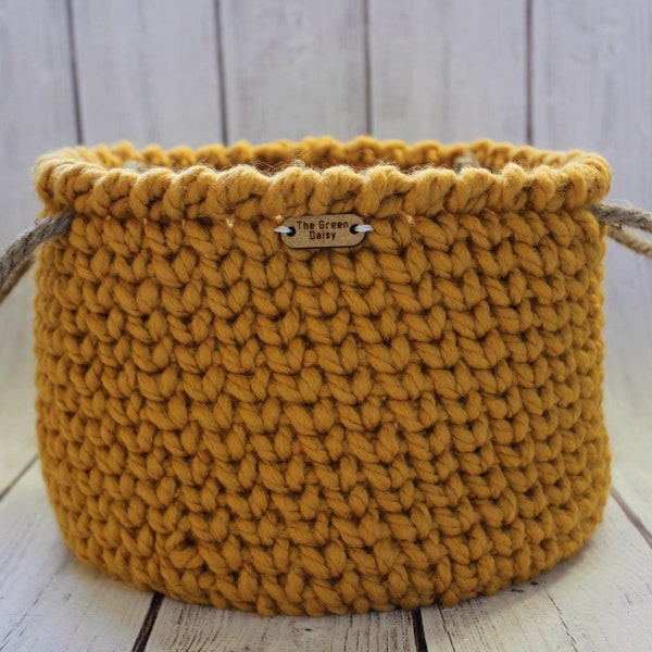 Medium Farmhouse Basket with Rope Handles - Rustic Storage Basket - Crochet Storage Basket - Farmhouse Basket Décor - Chunky Yarn Basket