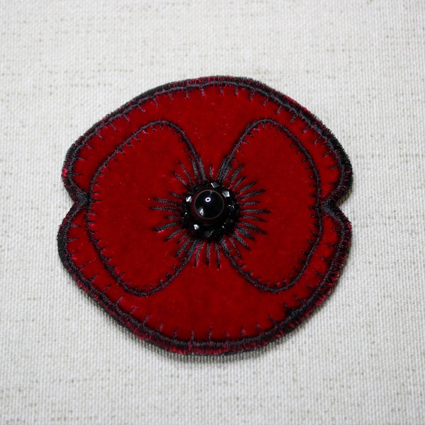 Broche coquelicot rouge brodé ou personnalisé, broche artisanale en tissu, broche textile coquelicot