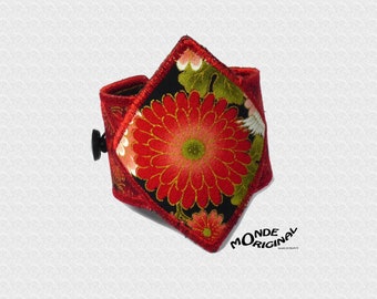 bracelet manchette en tissus japonais rouge et cuir