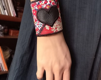 Embroidered heart cuff bracelet, artisanal bracelet, fabric jewelry