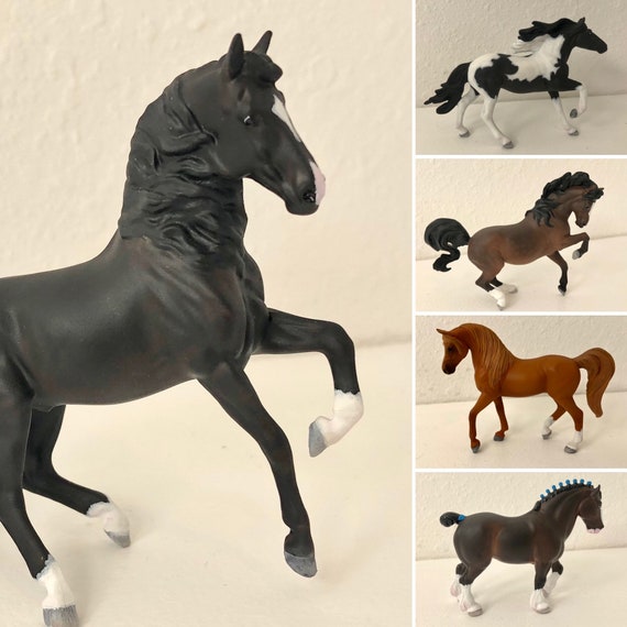Small sales breyer horses