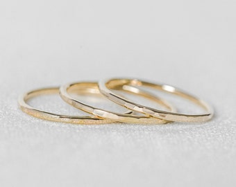 Set of Three Gold Stacking Rings | 14k Gold Filled Stacking Ring Hammered Ring Dainty Ring Midi Ring Set Minimalist Ring Thin Gold Ring Set