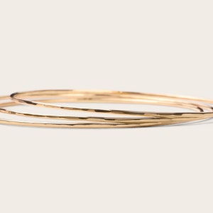 Set of Three Hammered Gold Bangles | 14k Gold Filled Bracelet Thin Gold Bangles Bangle Bracelet Hammered Bangle Simple Gold Bangle Gift