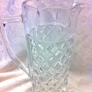 Lovely 8 oz Clear Glass Diamond Patterned 6.5&quot;x 3&quot; Creamer Dressing Small Pitcher