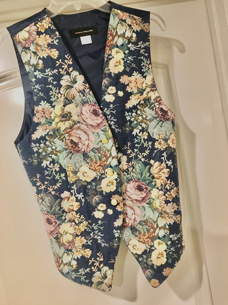 Size M Pink Floral Tapestry Navy long Vest