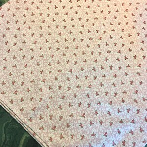 Designer Fabric 54 Miniprint Waverley Square Tablecloth Topper Heavy Weight Pink Floral image 2