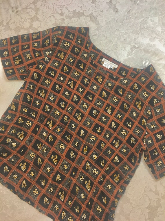 Silk size M Brown Black Floral Short Sleeve Fitted