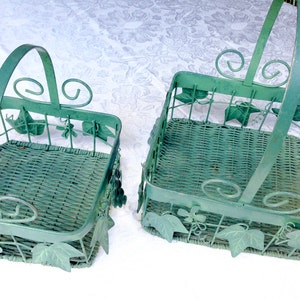 One Vtg NEW Green Verdigris Florentine French Style Metal Leaf Bread Square Wire Basket