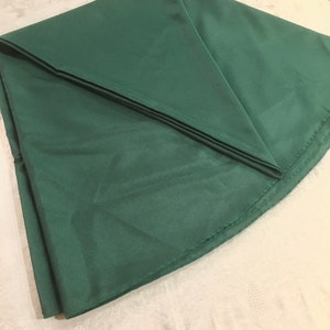 XLarge 90" NEW Vtg Round Polyester Hunter Green Round Banquet Tablecloth;  or 70 x 120" rectangle