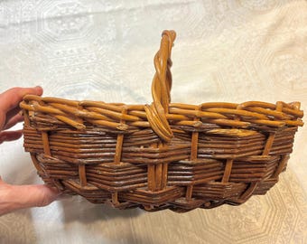 Perfect Country Bread Basket Wicker Dark Brown Storage Container (11x7x7")