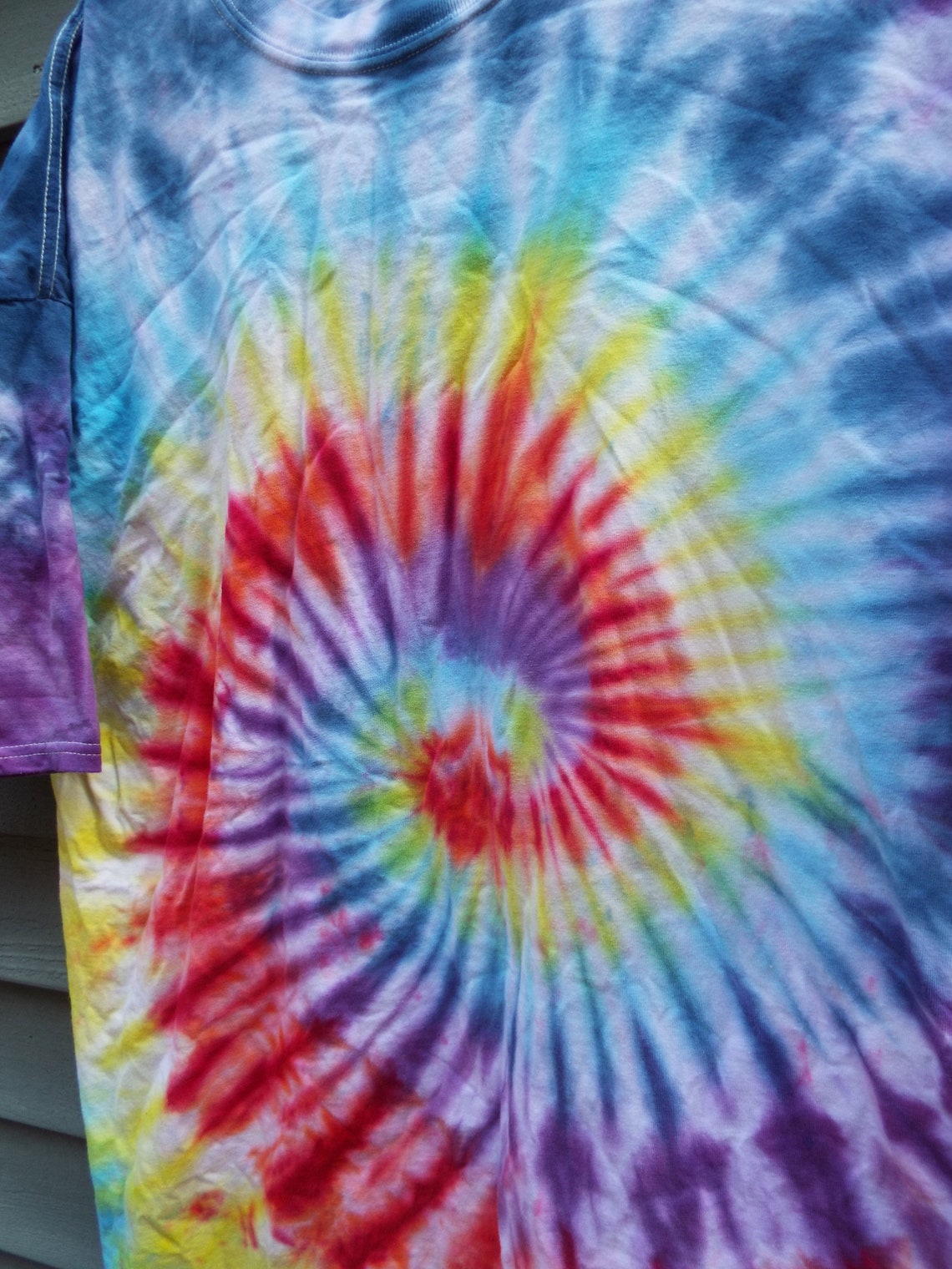3x tie dye shirts