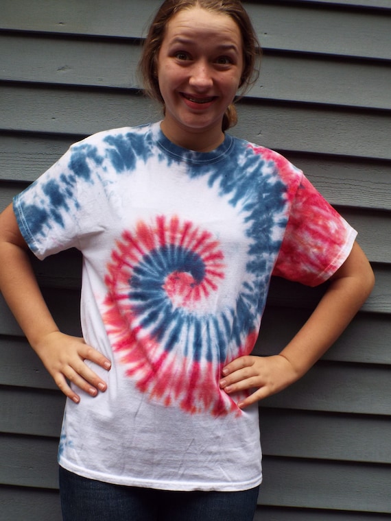 Red Patriotic and blue Adult Medium Star white Tie Dye T-Shirt 4th of July