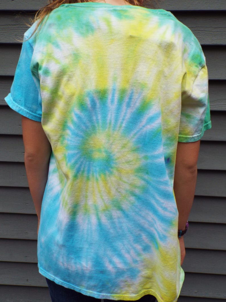 womens tie dye tee