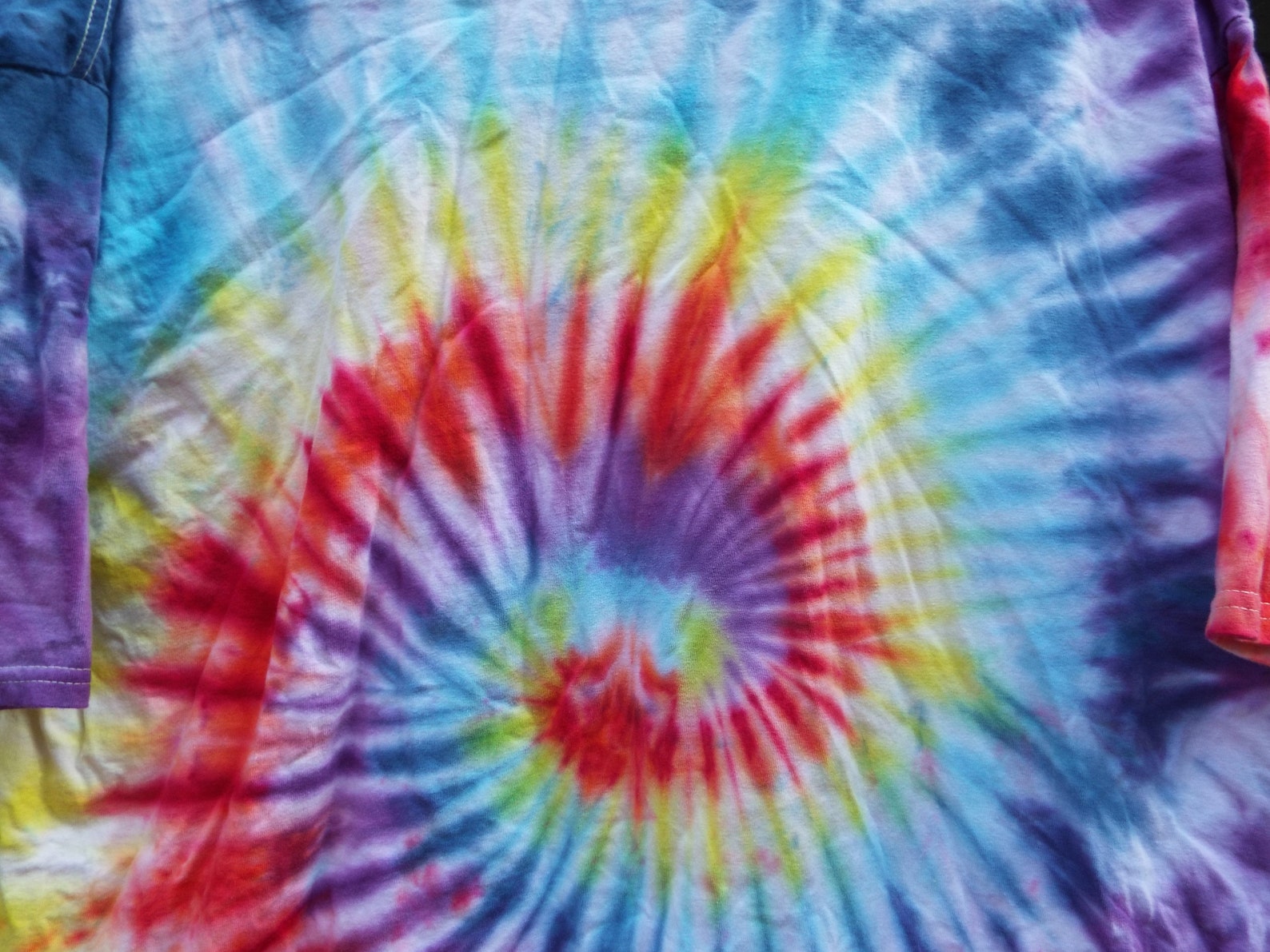 3x tie dye shirts