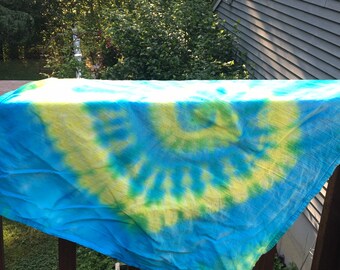 Large Bandana, XL Tie Dye Bandana in blue and yellow spiral Pattern, XL Bandana, over sized, tiedye swirl, Flour Sack Towel, Hippie