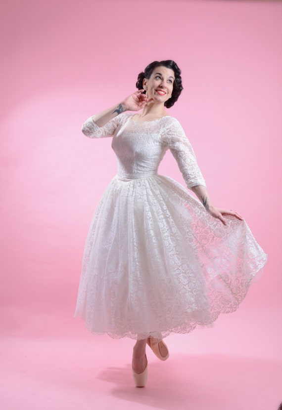 Tiered Tulle 3/4 Length Sleeve Wedding Dress Tiered Tulle 3/4 Length Sleeve Wedding Dress