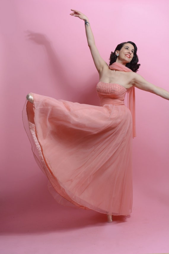 1950’s peach full length chiffon ball gown •Elegan