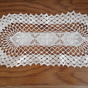 Antique doily Rare handmade Bruges bobin lace France linen shabby chic precious boudoir decor bourgeoise .Weding gift