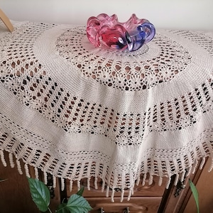 beije round crochet tablecloth