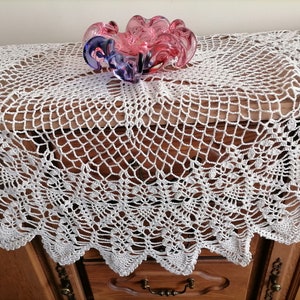 Crocheted round tablecloth -140 cm,55 inches